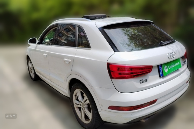 Audi Q3 2016 car image #5