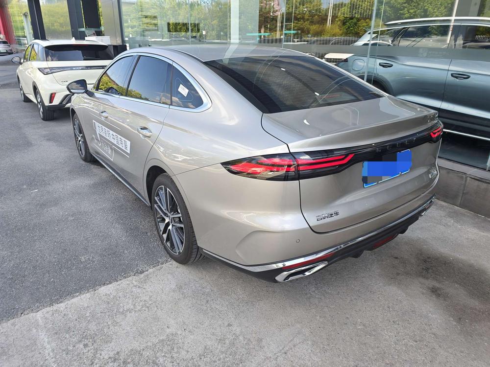 GEELY Emgrand 2026 #3 GEELY Emgrand 2026 car image #3