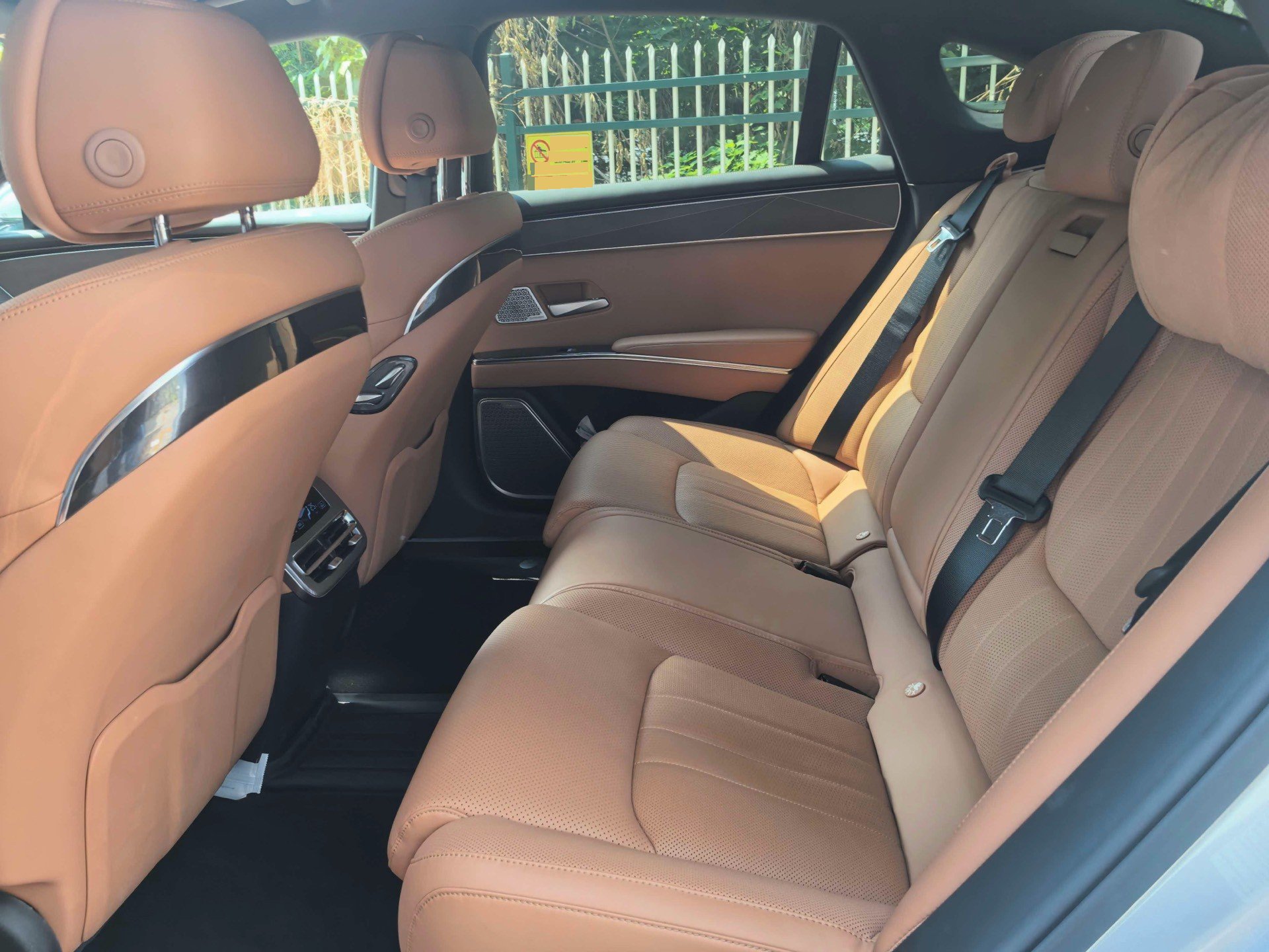 BYD HanL 2025 immagine di auto #5
