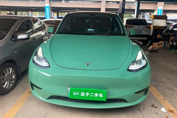Tesla Model Y 2023 #3 Tesla Model Y 2023 car image #3