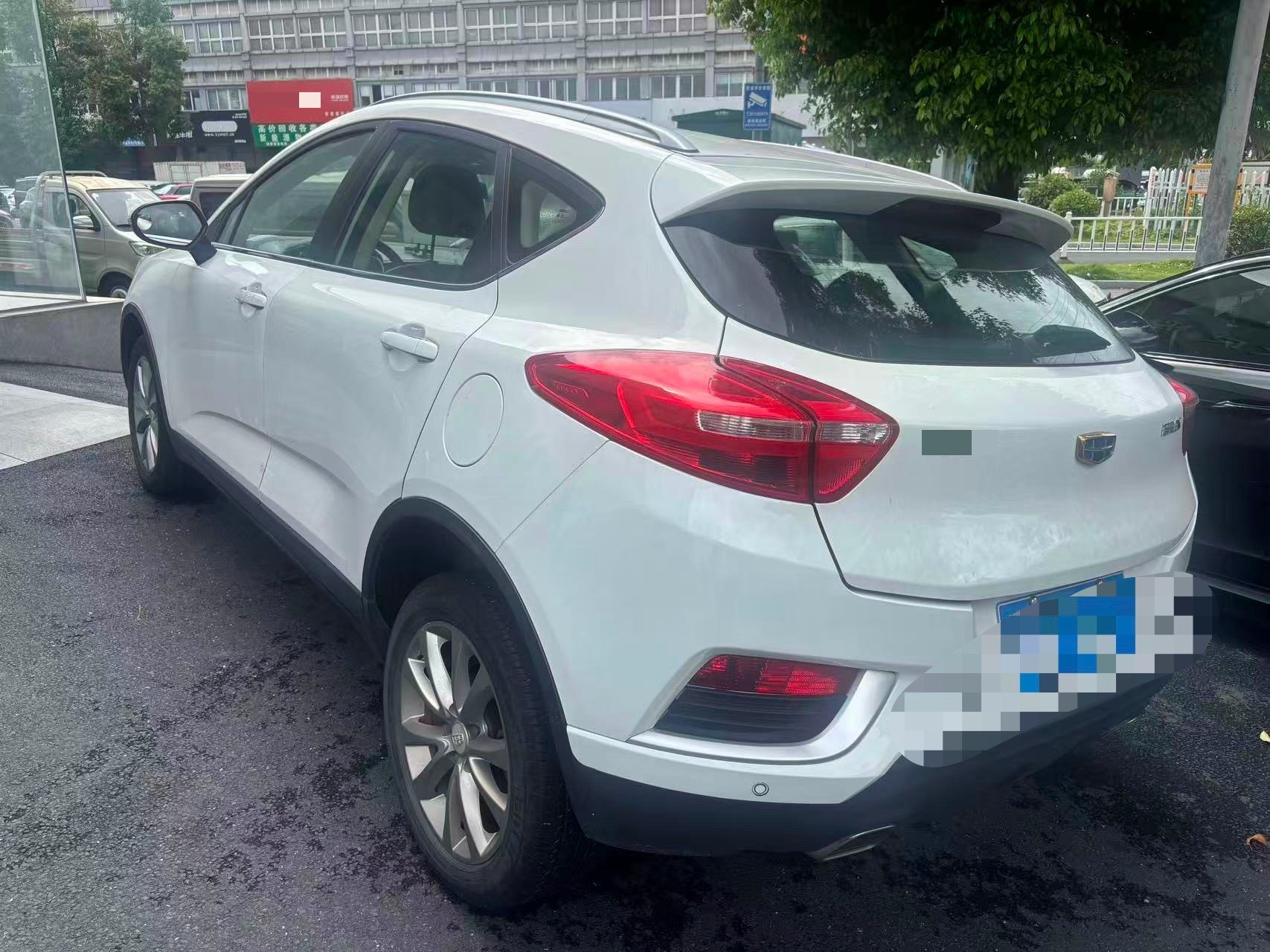 GEELY Emgrand GS 2018 car image #8