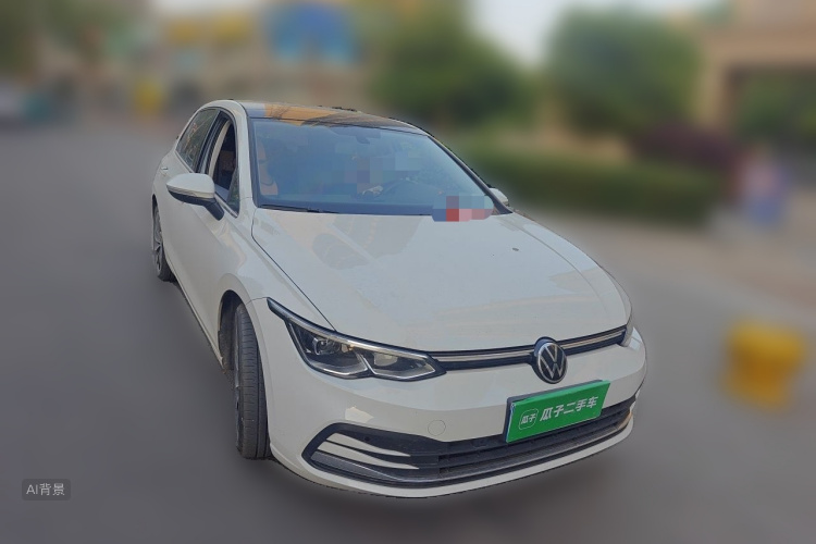 Volkswagen Golf 2023 car image #4