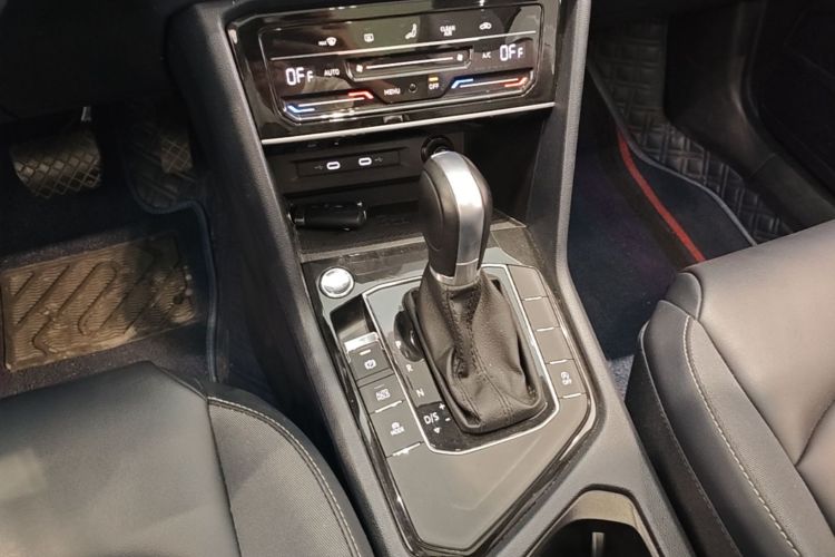 Volkswagen Tharu 2023 #14 Volkswagen Tharu 2023 immagine di auto #14