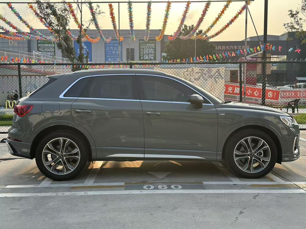 Audi Q3 2023 immagine di auto #8