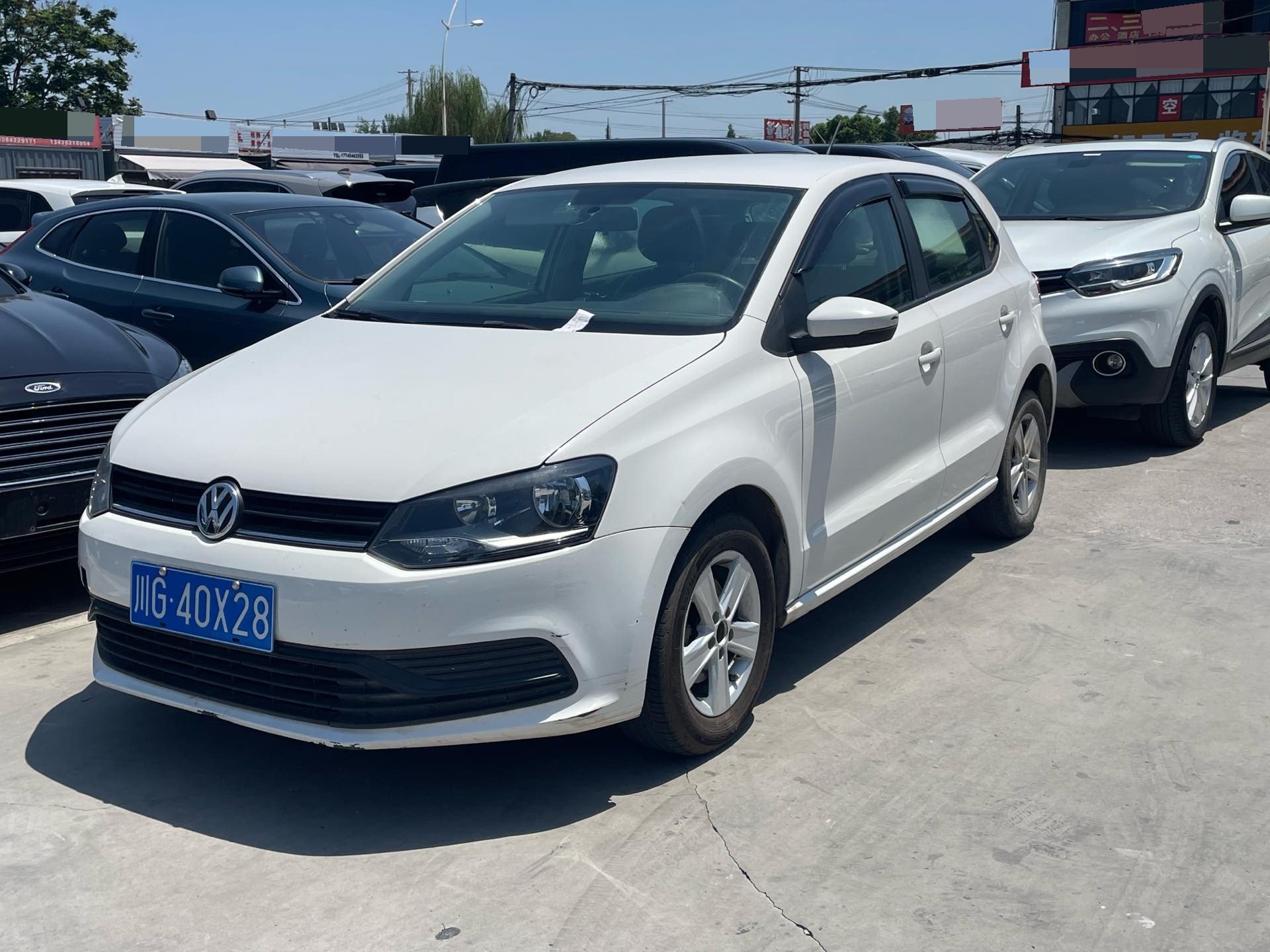 Volkswagen Polo 2015 Volkswagen Polo 2015 car image