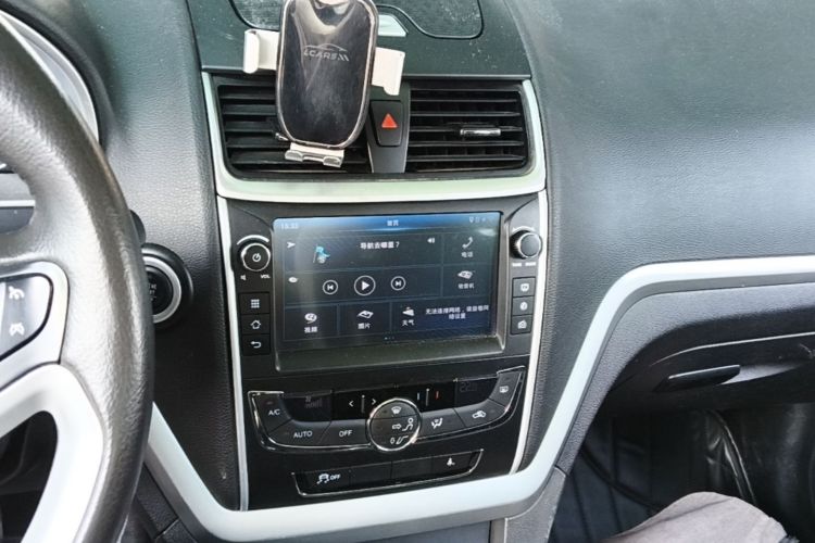 GEELY Emgrand 2016 car image #13