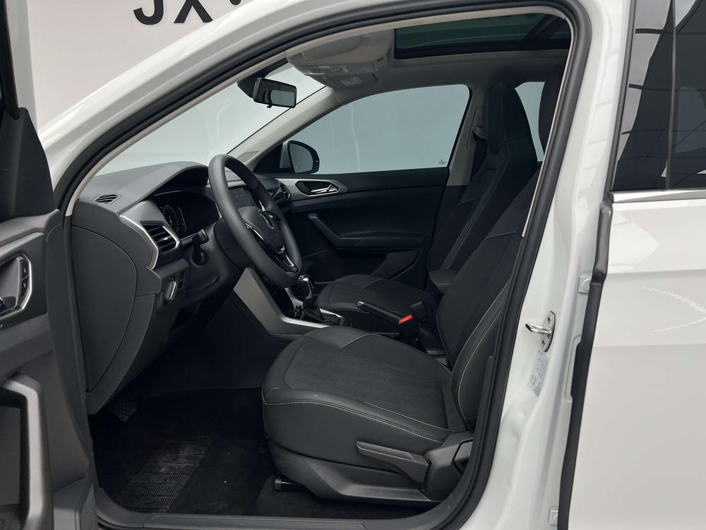 Volkswagen T-Cross 2023 #19 Volkswagen T-Cross 2023 car image #19