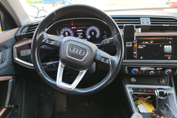 Audi Q3 2020 #12 Audi Q3 2020 car image #12