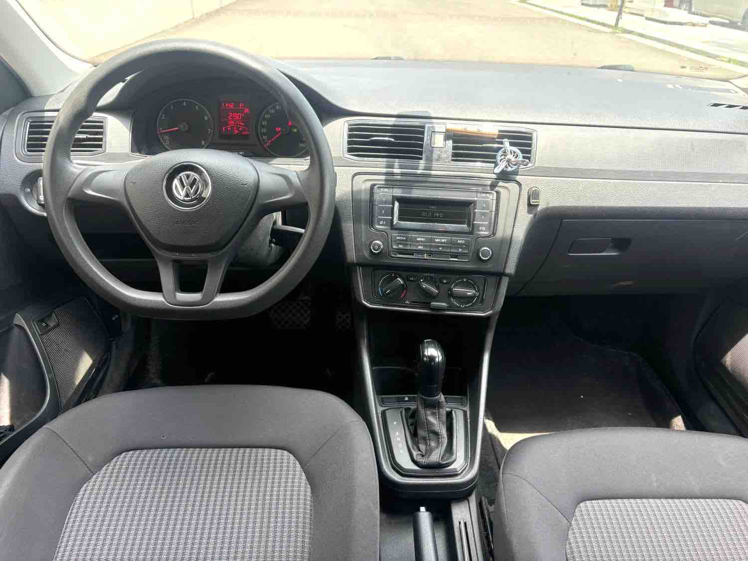 Volkswagen Santana 2019 car image #6