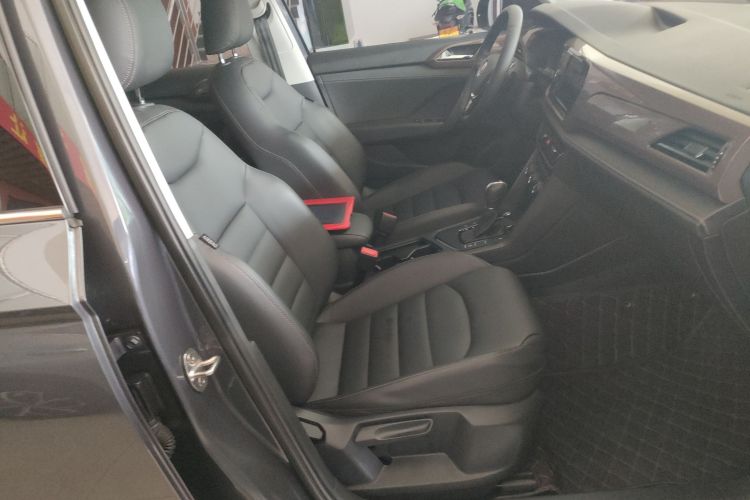 Volkswagen Tharu 2019 #24 Volkswagen Tharu 2019 car image #24