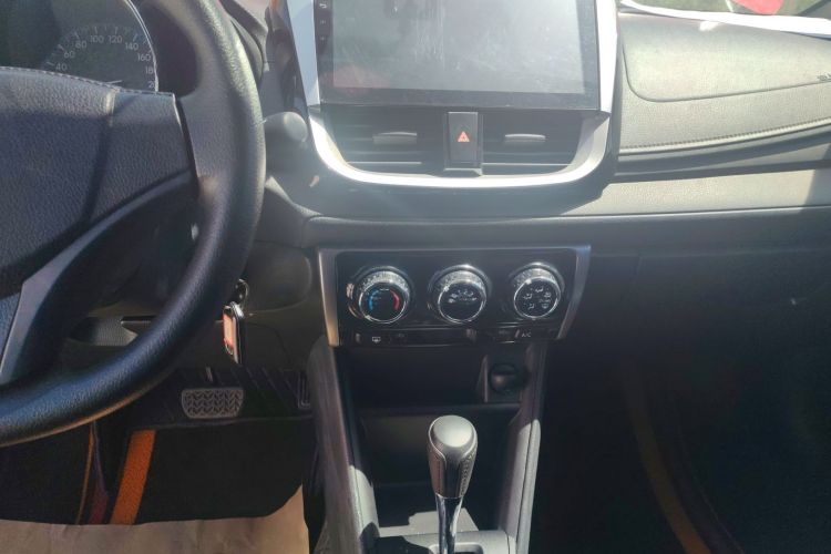 Toyota Vios 2018 image de voiture #13