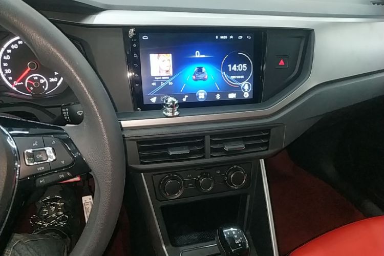 Volkswagen Polo 2020 car image #17