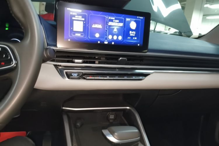 GEELY Emgrand 2022 car image #13
