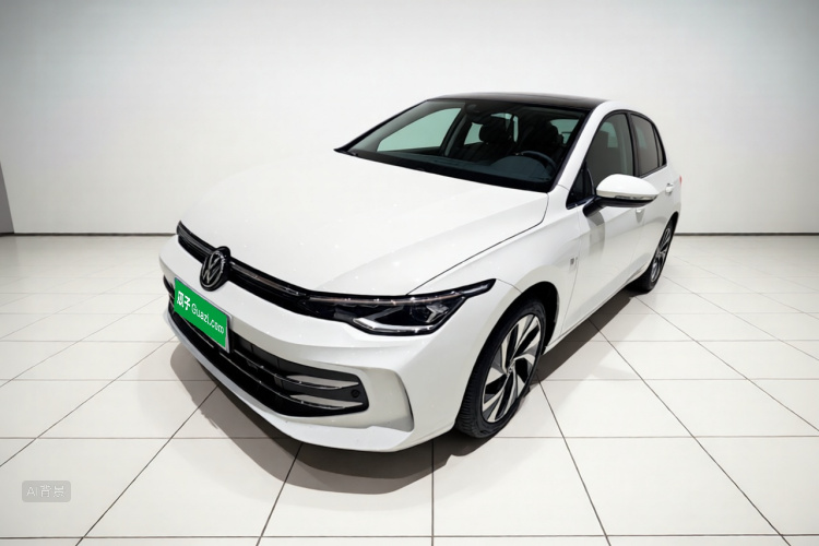Volkswagen Golf 2025 car image #2