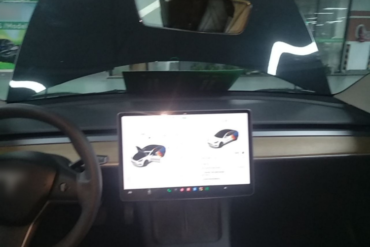 Tesla Model 3 2021 car image #10