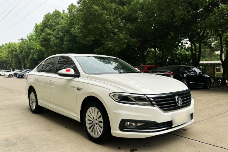 Volkswagen Lavida 2019 car image #4
