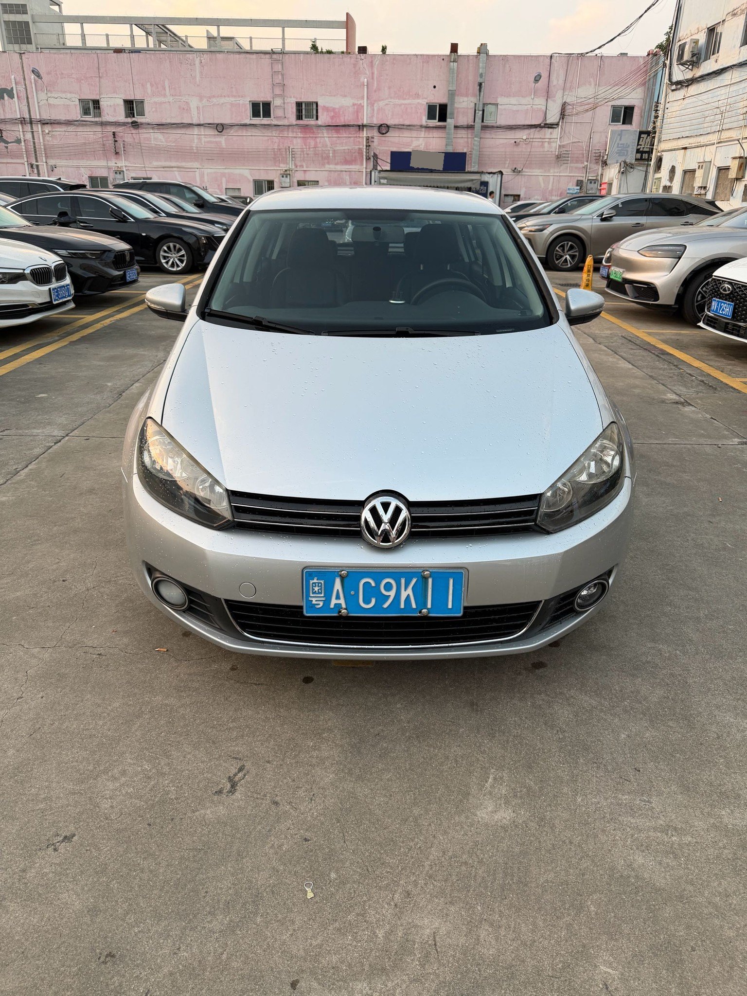 Volkswagen Golf 2011 #7 Volkswagen Golf 2011 صورة سيارة #7