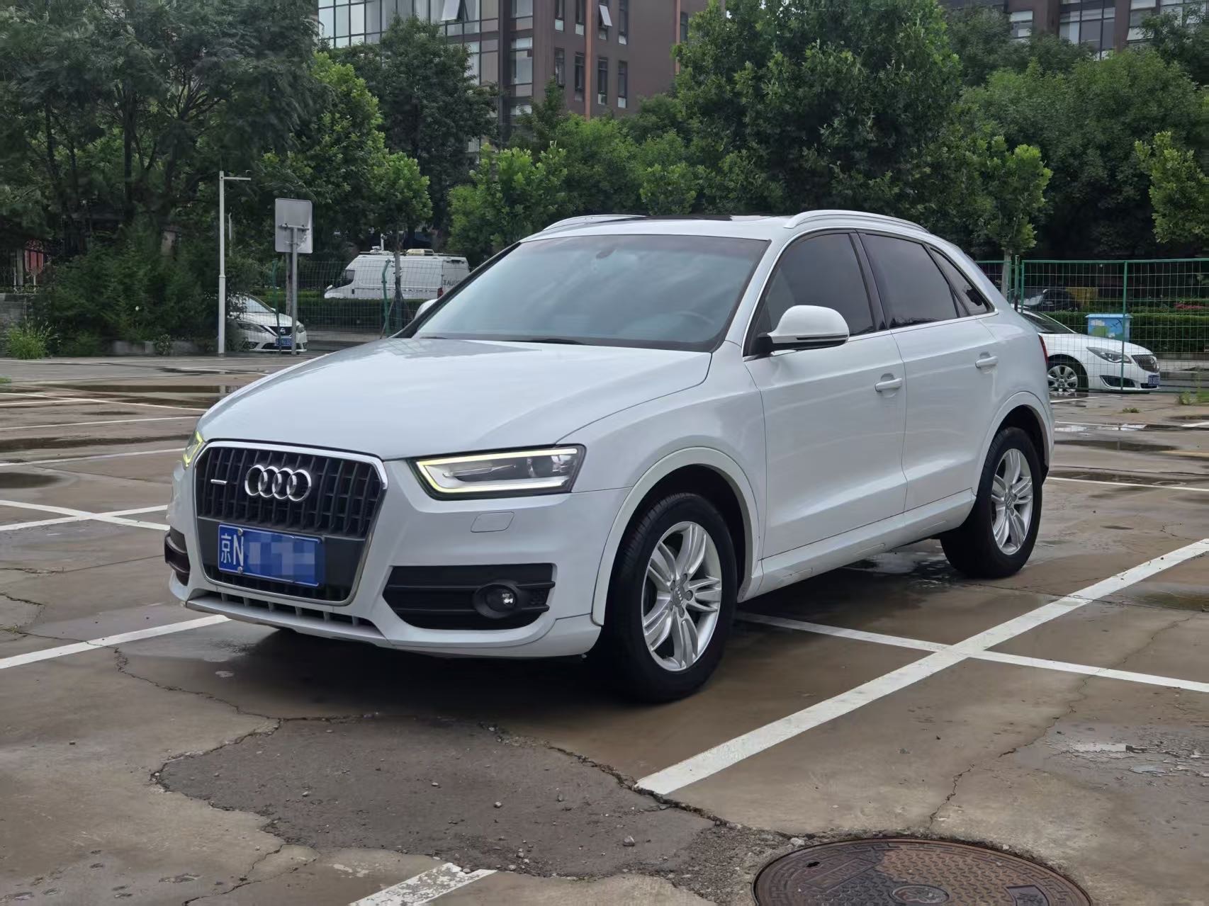 Audi Q3 2015 car image 