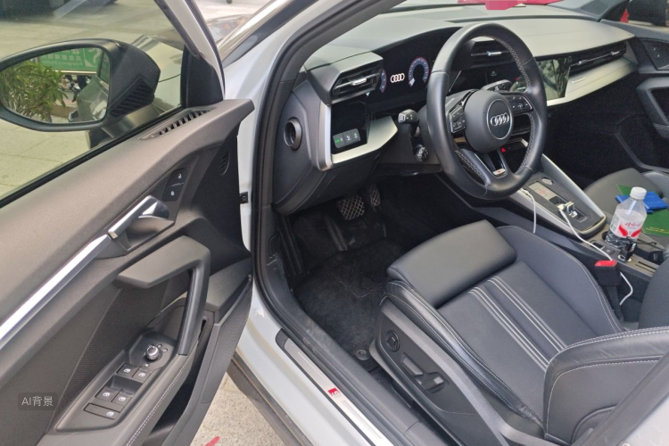 Audi A3 2023 صورة سيارة #18