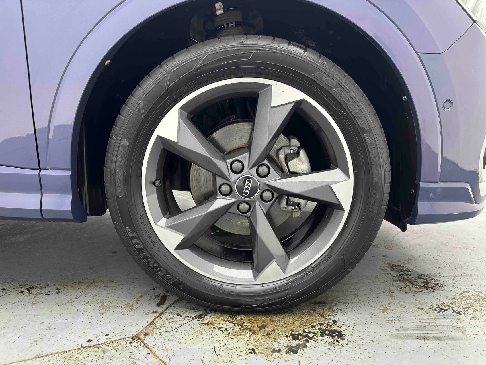 Audi Q3 2022 car image #5