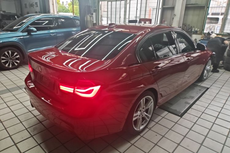 BMW 3 Series 2018 #5 BMW 3 Series 2018 car image #5