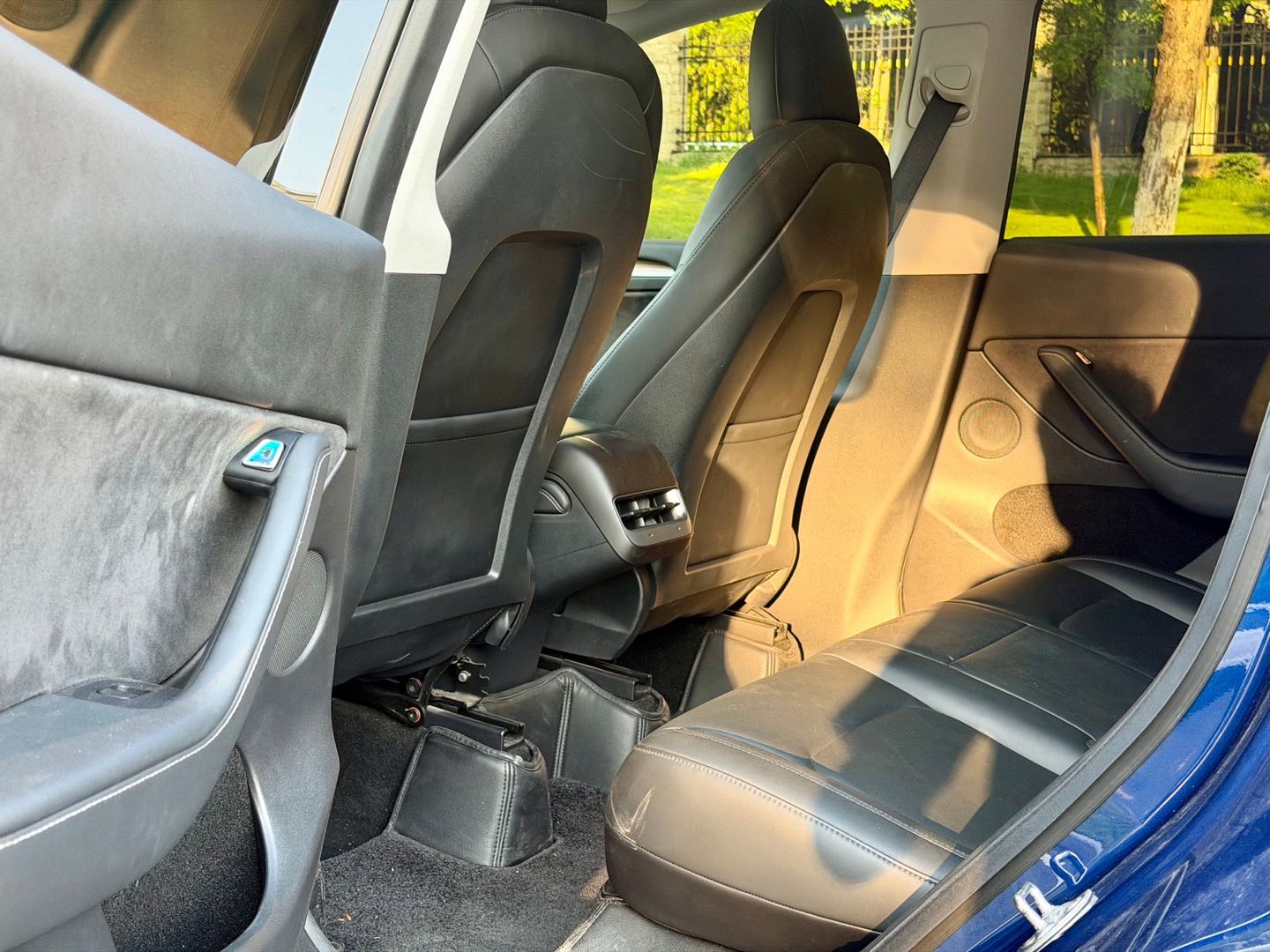 Tesla Model Y 2021 #10 Tesla Model Y 2021 car image #10