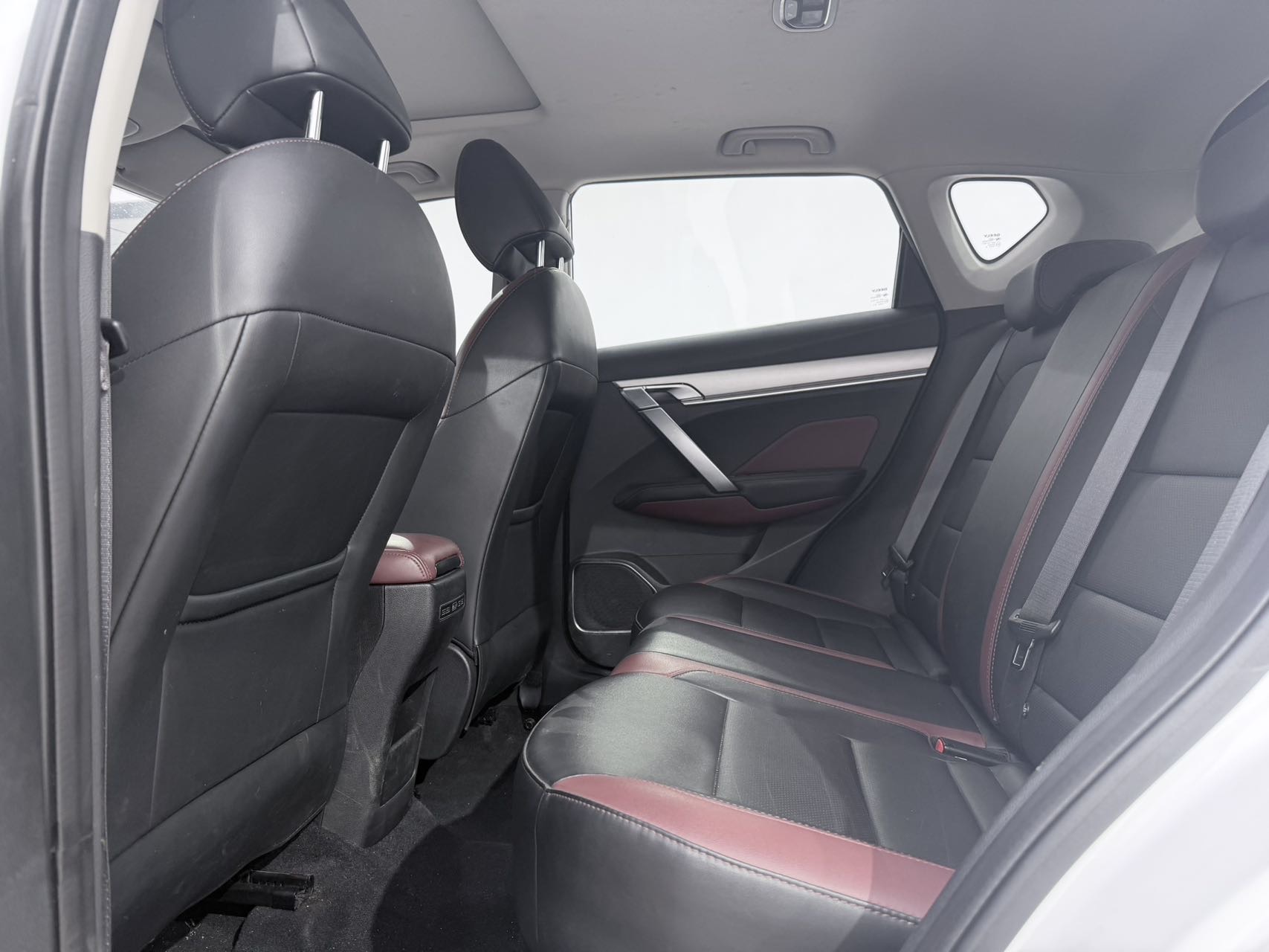 GEELY Coolray 2021 image de voiture #14