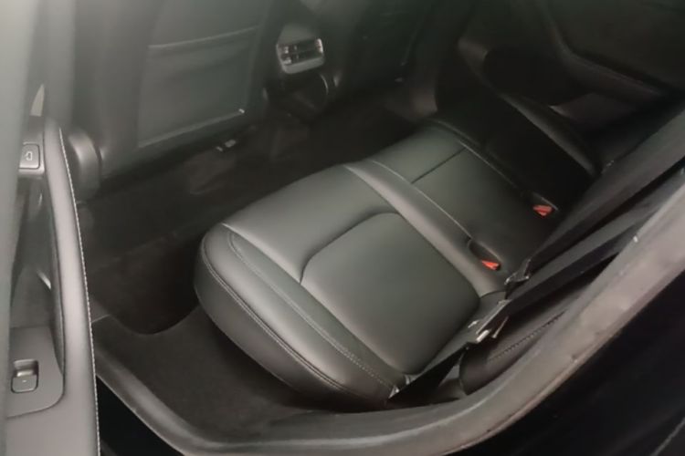 Tesla Model Y 2023 #17 Tesla Model Y 2023 car image #17