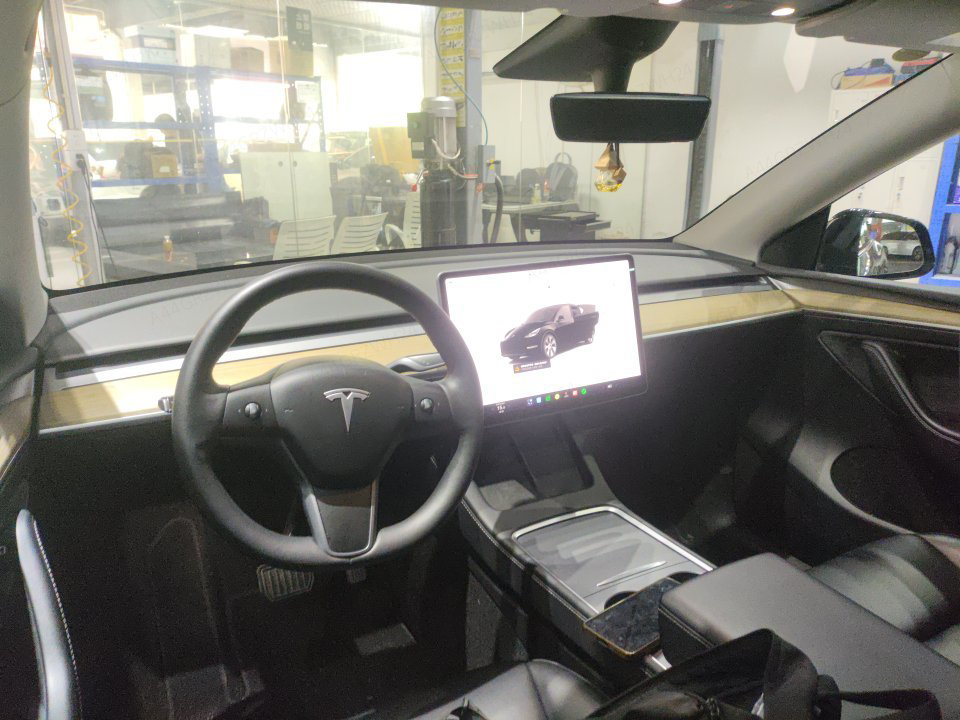 Tesla Model Y 2023 #6 Tesla Model Y 2023 صورة سيارة #6