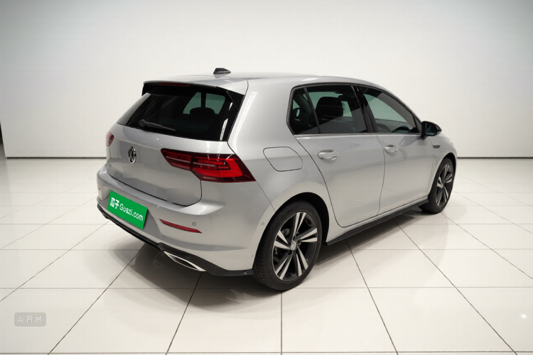 Volkswagen Golf 2024 car image #5