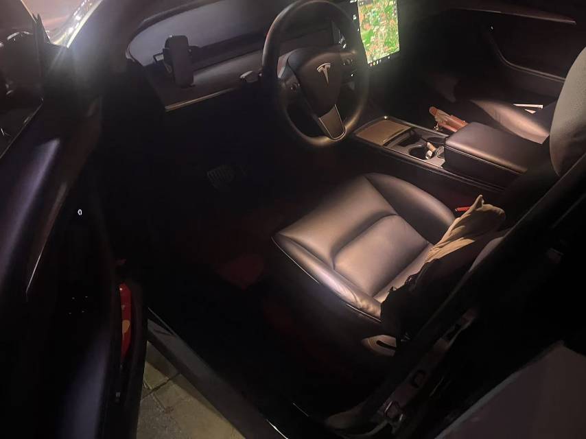 Tesla Model Y 2021 #4 Tesla Model Y 2021 car image #4