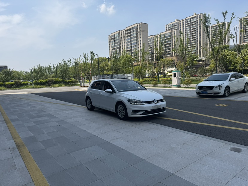 Volkswagen Golf 2018 #6 Volkswagen Golf 2018 car image #6