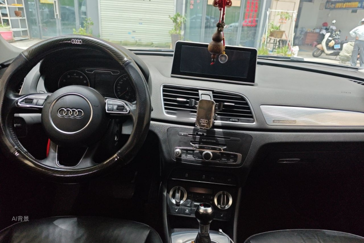 Audi Q3 2015 #11 Audi Q3 2015 car image #11
