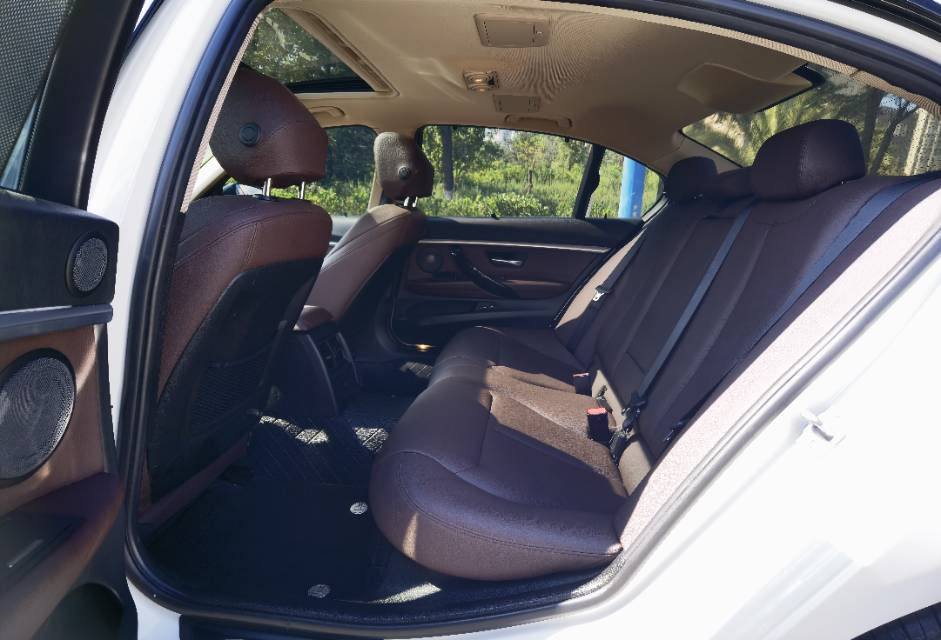 BMW 3 Series 2018 car image #5