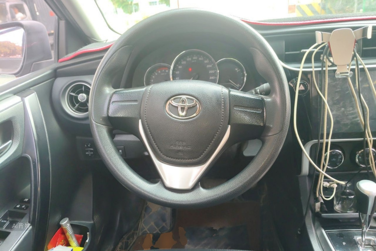 Toyota Corolla 2018 #12 Toyota Corolla 2018 car image #12