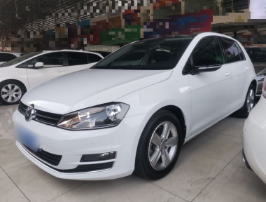 Volkswagen Golf 2017 car image 