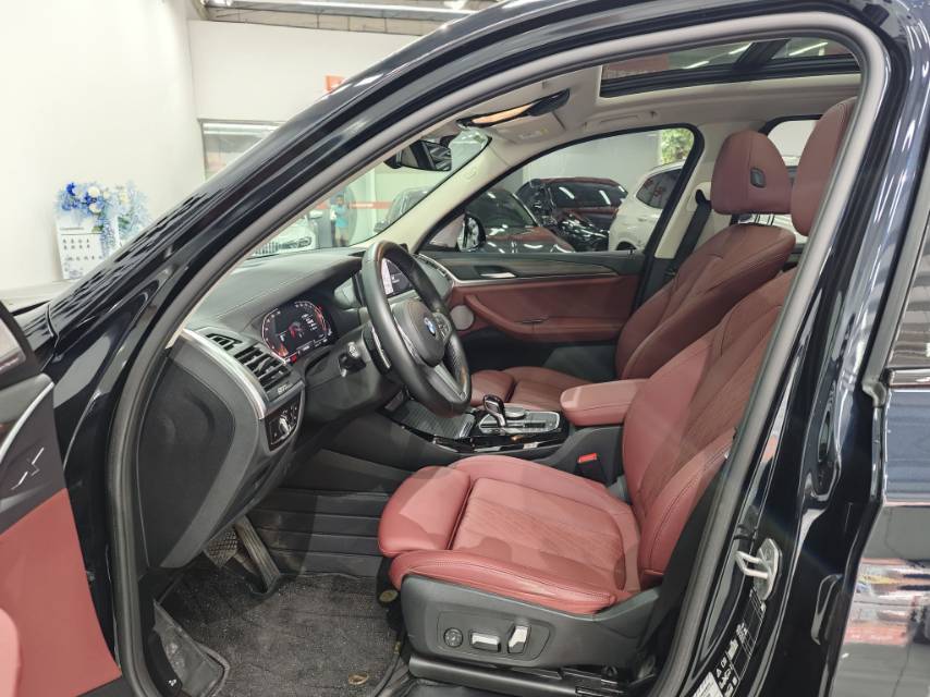 BMW X3 2023 car image #2