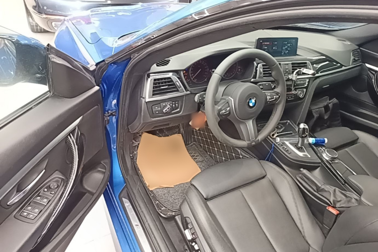 BMW 3 Series GT 2019 #16 BMW 3 Series GT 2019 car image #16