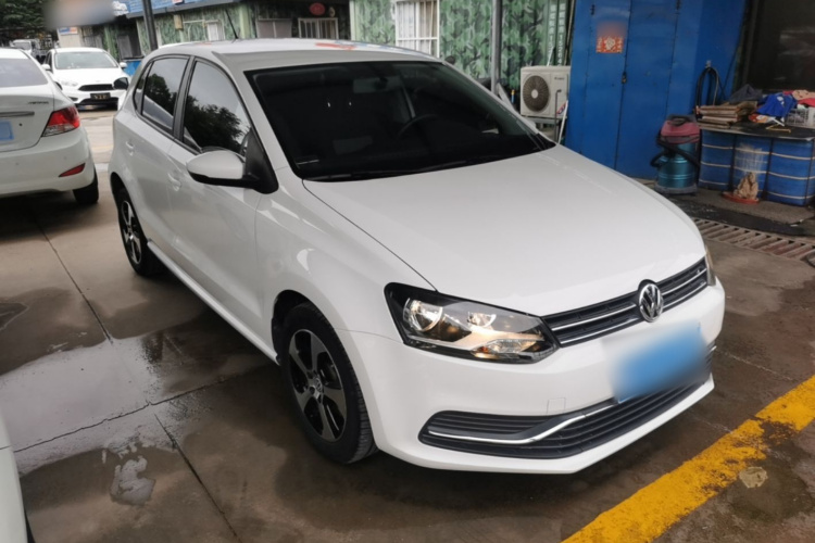 Volkswagen Polo 2018 car image #4