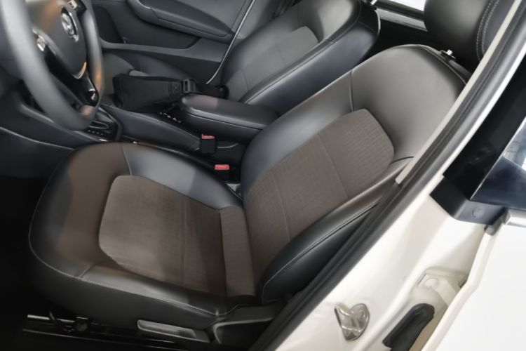 Volkswagen Santana 2018 car image #15