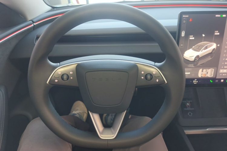 Tesla Model 3 2024 #11 Tesla Model 3 2024 car image #11