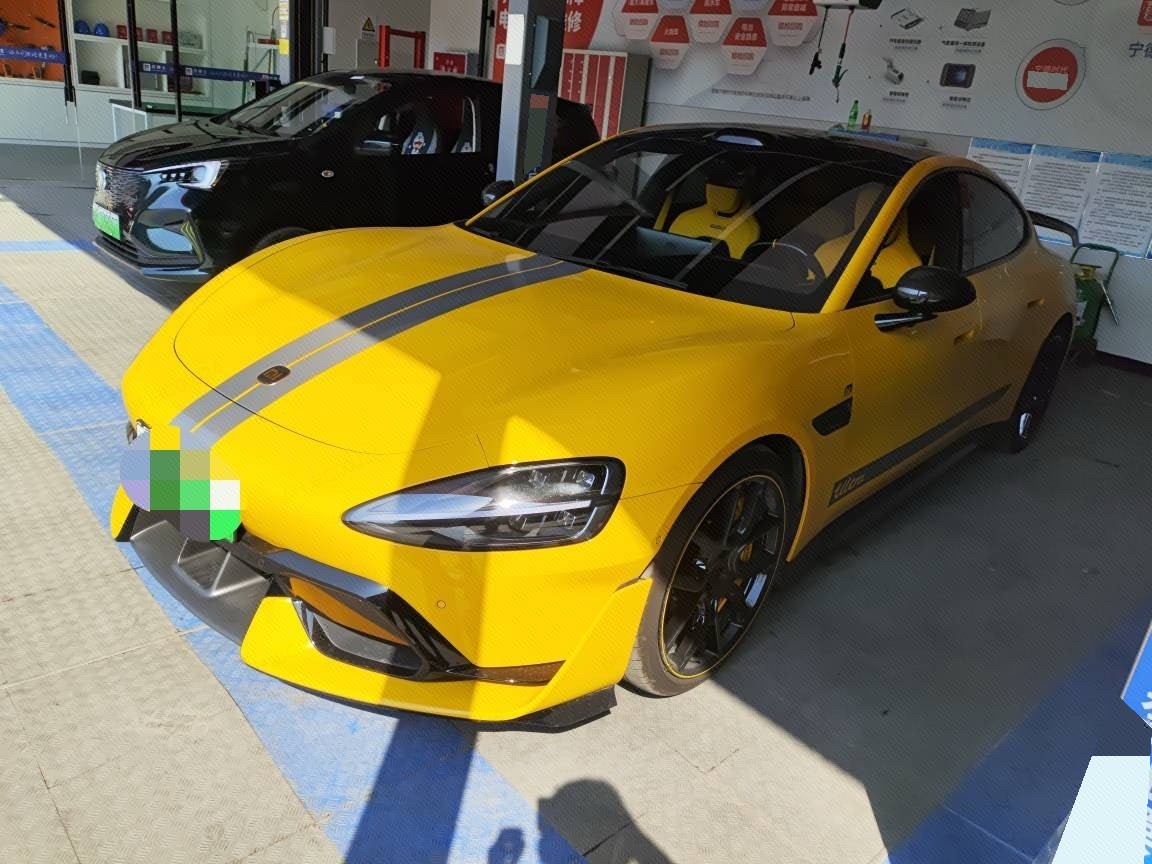 2025 immagine di auto 