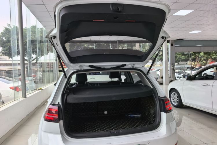 Volkswagen Golf 2018 #21 Volkswagen Golf 2018 صورة سيارة #21