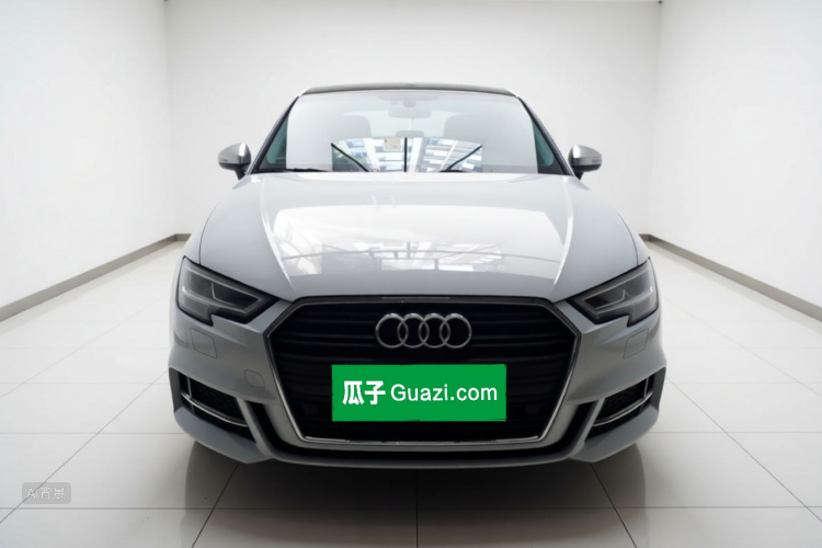 Audi A3 2019 car image #3