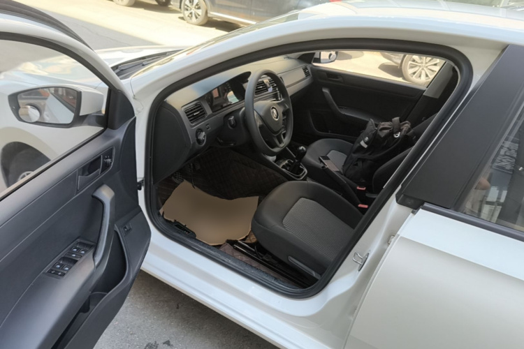 Volkswagen Santana 2020 car image #16
