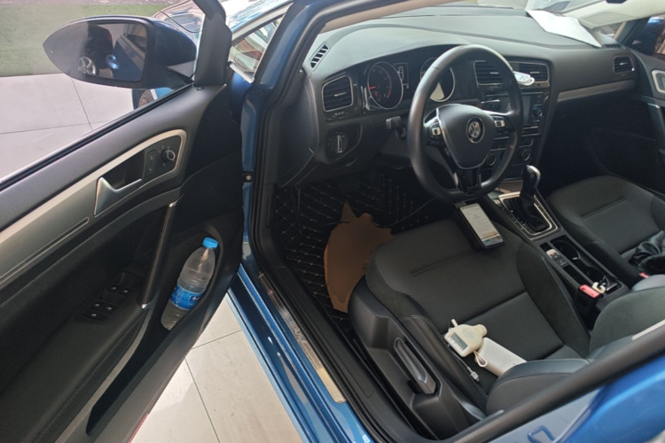 Volkswagen Golf 2018 #16 Volkswagen Golf 2018 car image #16
