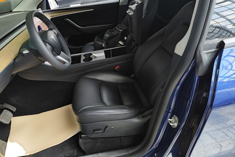 Tesla Model Y 2021 #15 Tesla Model Y 2021 car image #15
