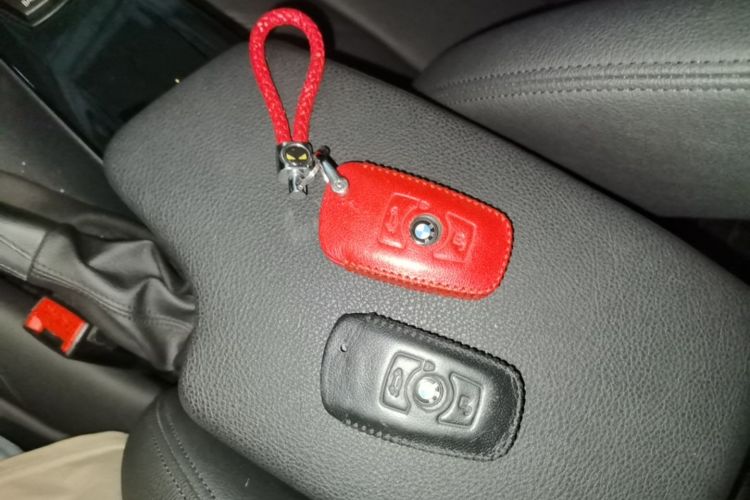 BMW 3 Series 2017 #10 BMW 3 Series 2017 car image #10