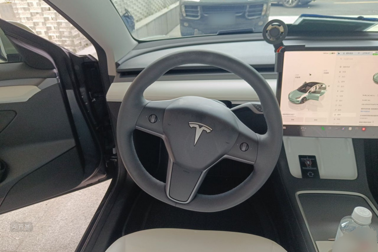 Tesla Model 3 2023 #12 Tesla Model 3 2023 car image #12