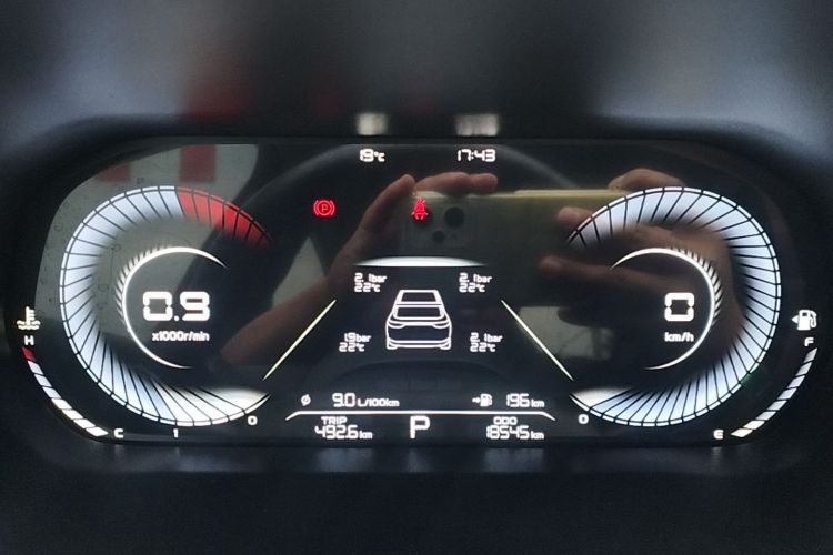 GEELY Emgrand 2024 car image #12